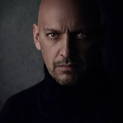 TOM BAXTER profile