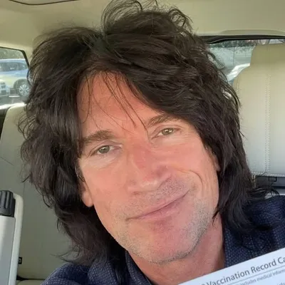 Tommy Thayer profile
