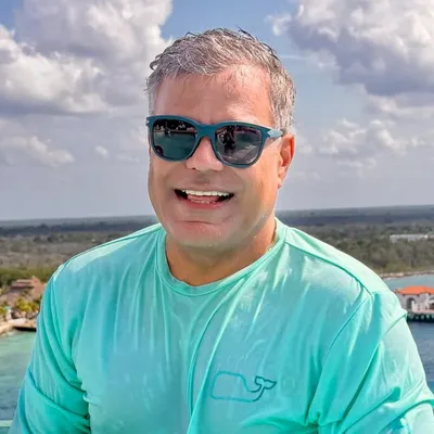 Tommy Galán Grullón profile