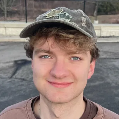 TommyInnit profile