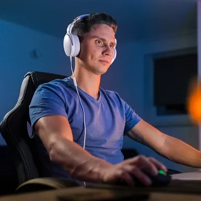 Tom Strojnik profile