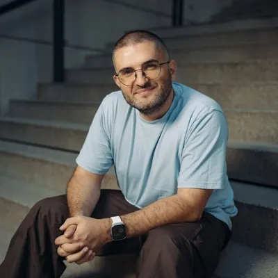 Tony Dúbravec profile