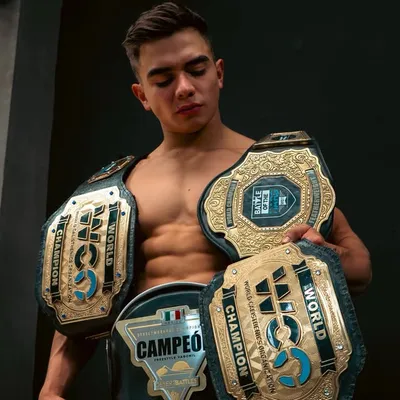 Antonio Gastelum | CALISTHENICS COACH/ATHLETE ๐ profile