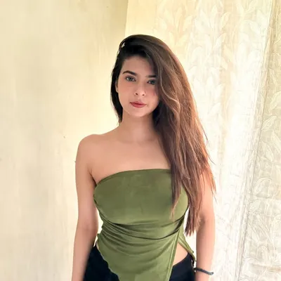 Sakshi Sharma profile