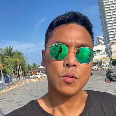 Pat Kachapat profile