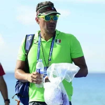 JAVIER ROSAS • OLY profile