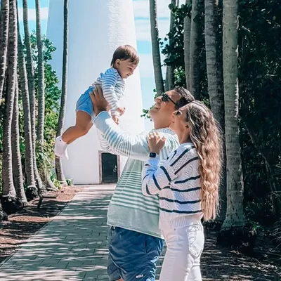 Jesse & Julia | Miami Lifestyle & Parenthood profile