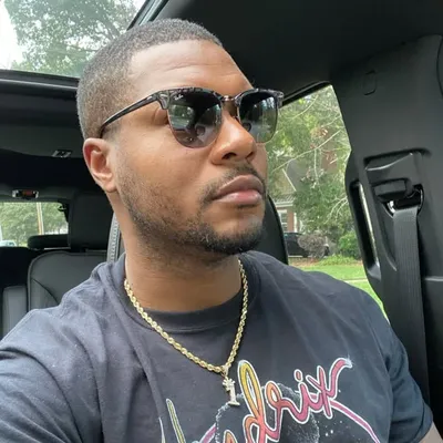 Torrey Lowe profile