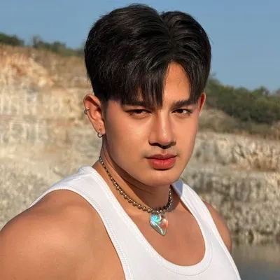 Toto Tanyaphong profile