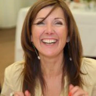 Tracey Collins profile