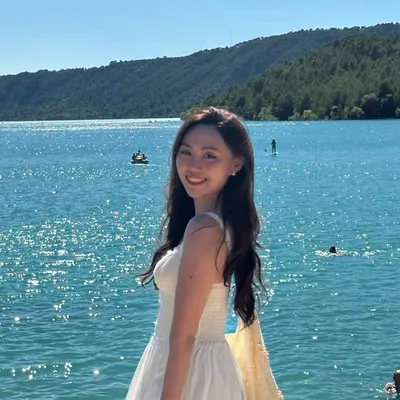 Tracy Yixin profile