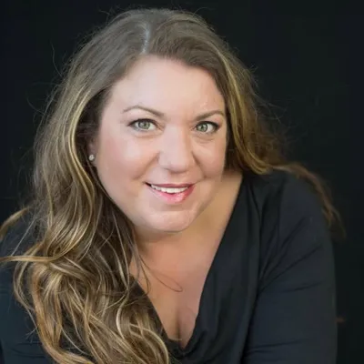 Christina Tracy|Social Media profile