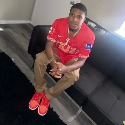 Traa Armstrong profile