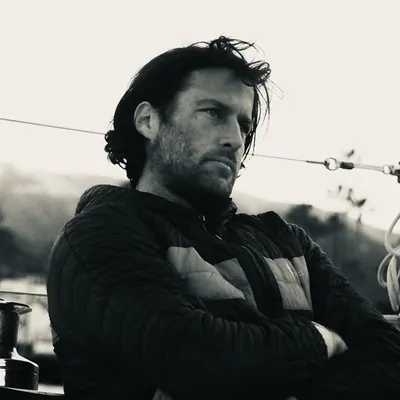 Travis Barton profile