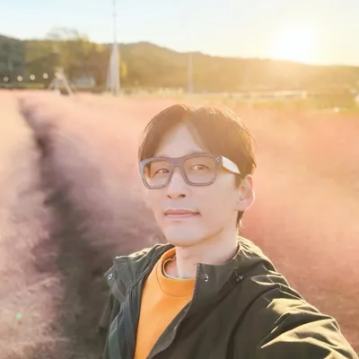 사진찍는 여행자ㅣ트래블강쿤 profile