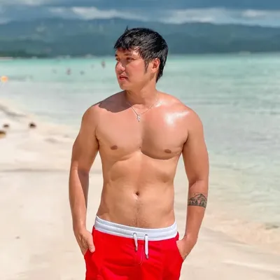 Kris Marquez D M profile