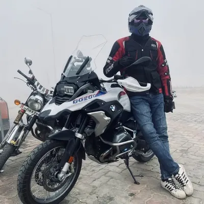 Tariq Khan profile