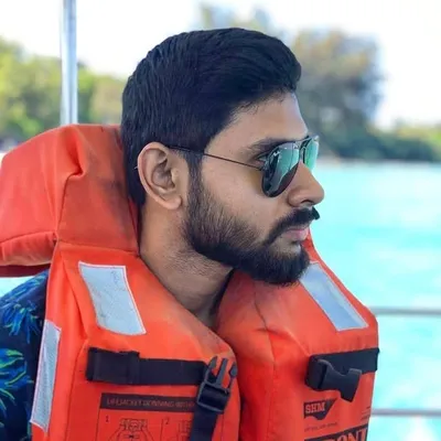 Pratyanik- Travel & Food profile