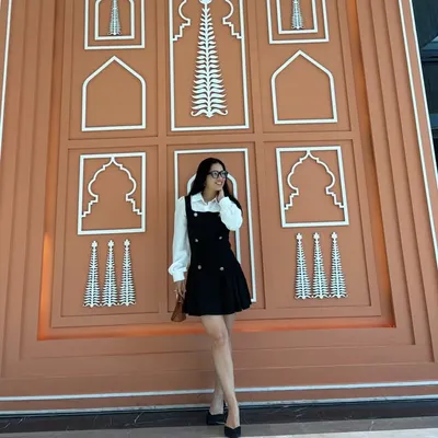 Meera 🧿