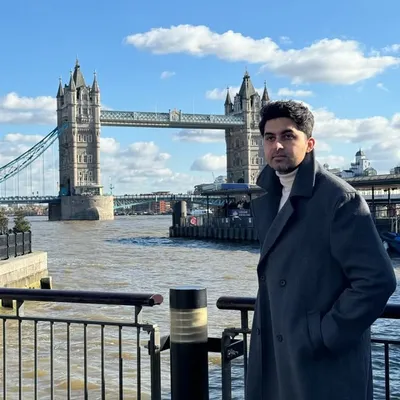 Masoom | Amsterdam Travel Creator | Hotels, Drones & Lifestyle profile