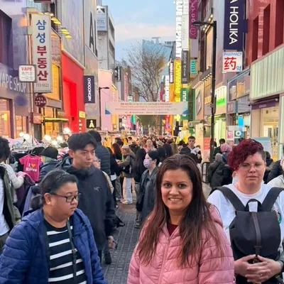 Travelquartz ✷ Neha ✷ Travel Stories & Vlogs profile