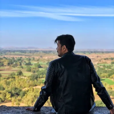 Travel Blogger