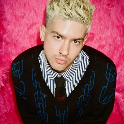 travis mills profile