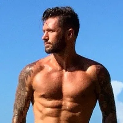 Travis Wall profile