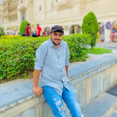 Pratham Jain ⚡️ profile
