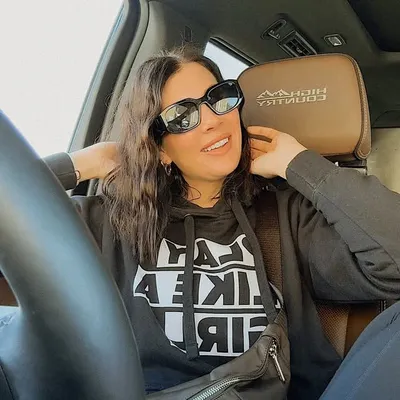 Tʀɪsʜᴀ ʜʏᴅᴇ | Softball, Sidelines & Style profile