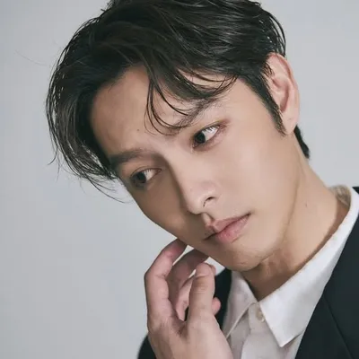 曹佑寧 profile
