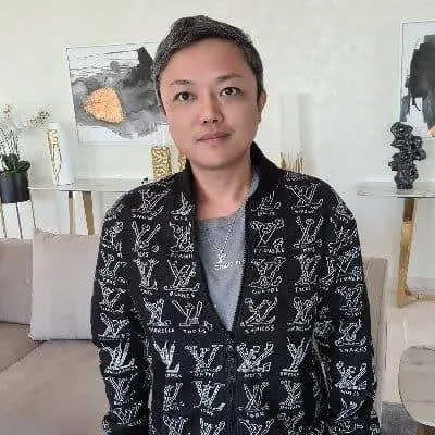 与沢 翼 profile