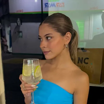 MARTINA NAVARRO profile