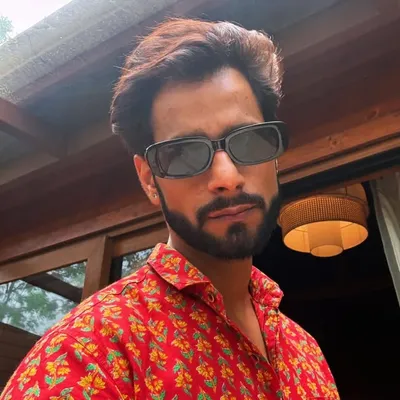 Tushar profile