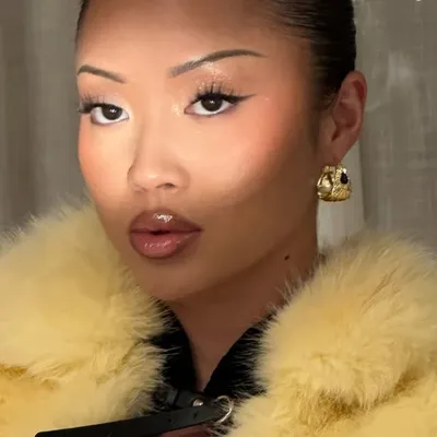 Tuệ profile