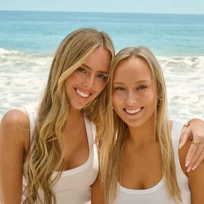 Ashley and Taylor Johnston profile