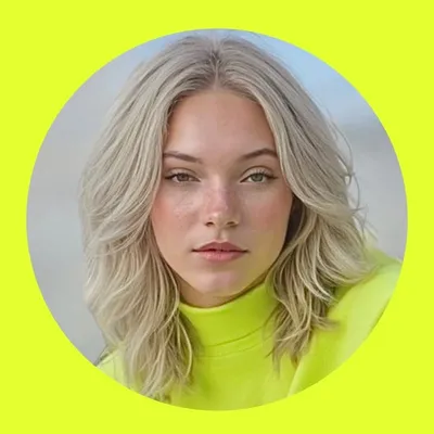 Lia Crecelius profile