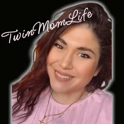 Lindsea The TwinMom profile
