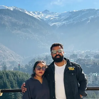 Harshal & Himanshu | Travel Couples profile