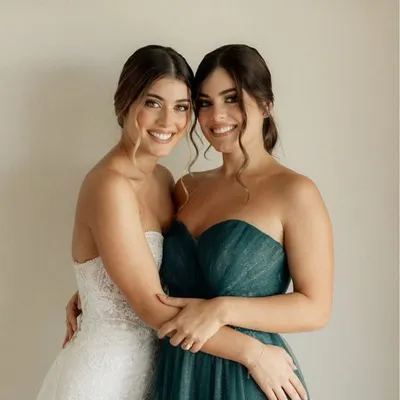 Mafer & Majo Parodi -Two Sides profile
