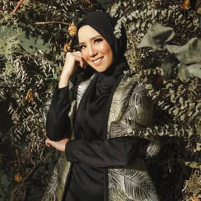 Tya Ariestya profile