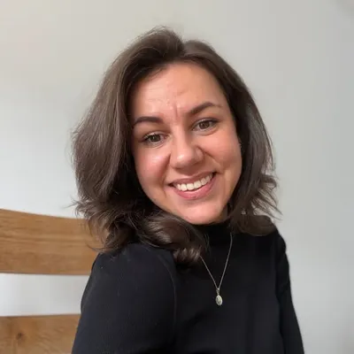 Alexandra • UK UGC Creator • profile