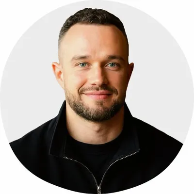 UI/UX Designer • Adrian Kuleszo profile