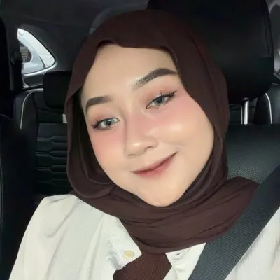 Ulvi Safitri Real profile