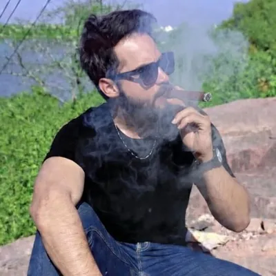 عمیر خان MOHDAMMAD 𝔲мคĮ𝐫 profile