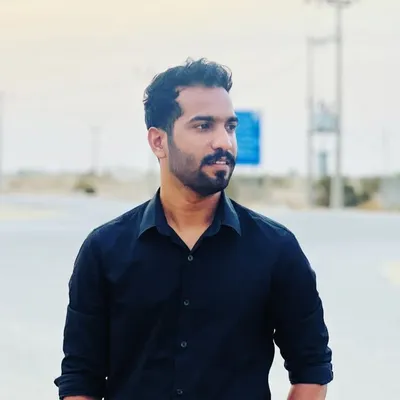 U M M E R profile