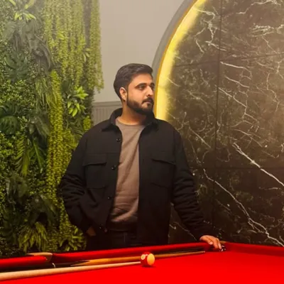 Umesh Saradhna profile