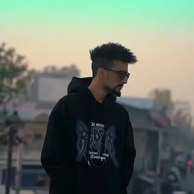उमैर नैक profile