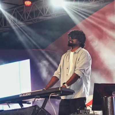 UM STEVAN SATHISH profile