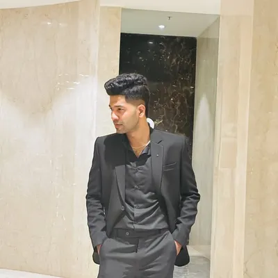 ๐จ๐ป๐ฎ๐ถ๐ profile